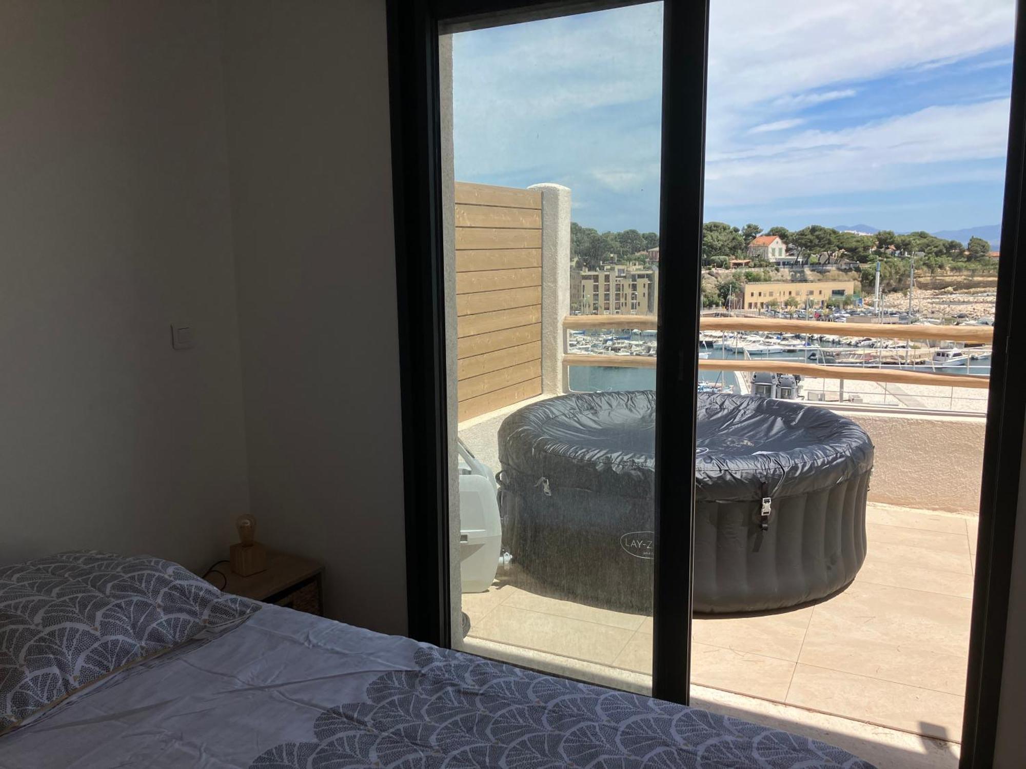 T2 Vue Sur Le Port Jacuzzi Terrasse Et Parking Apartman Carry-le-Rouet Kültér fotó